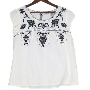 Forbidden Los Angeles White‎ Flowy Tunic  Black embroidery Summer top size Small